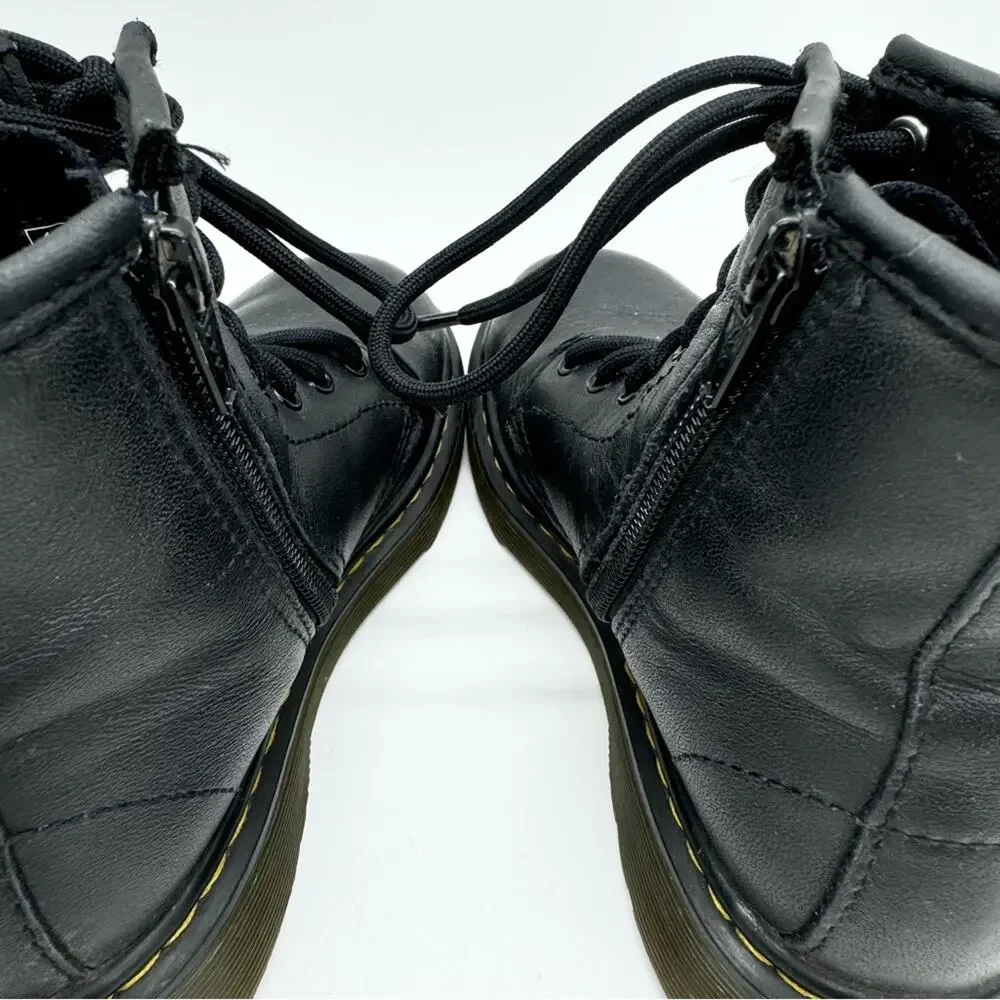 Dr. Martens1460 Kids‎ Smooth Leather Lace Up Boots Black Size 13 Grunge 90s